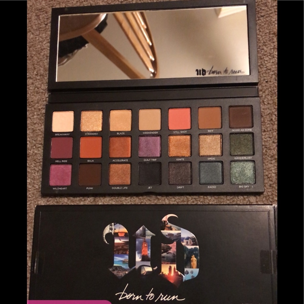 NEW Urban Decay Born To Run eyeshadow pallet